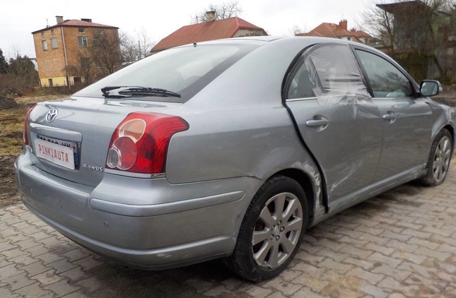 Toyota Avensis cena 10900 przebieg: 173307, rok produkcji 2009 z Baranów Sandomierski małe 379